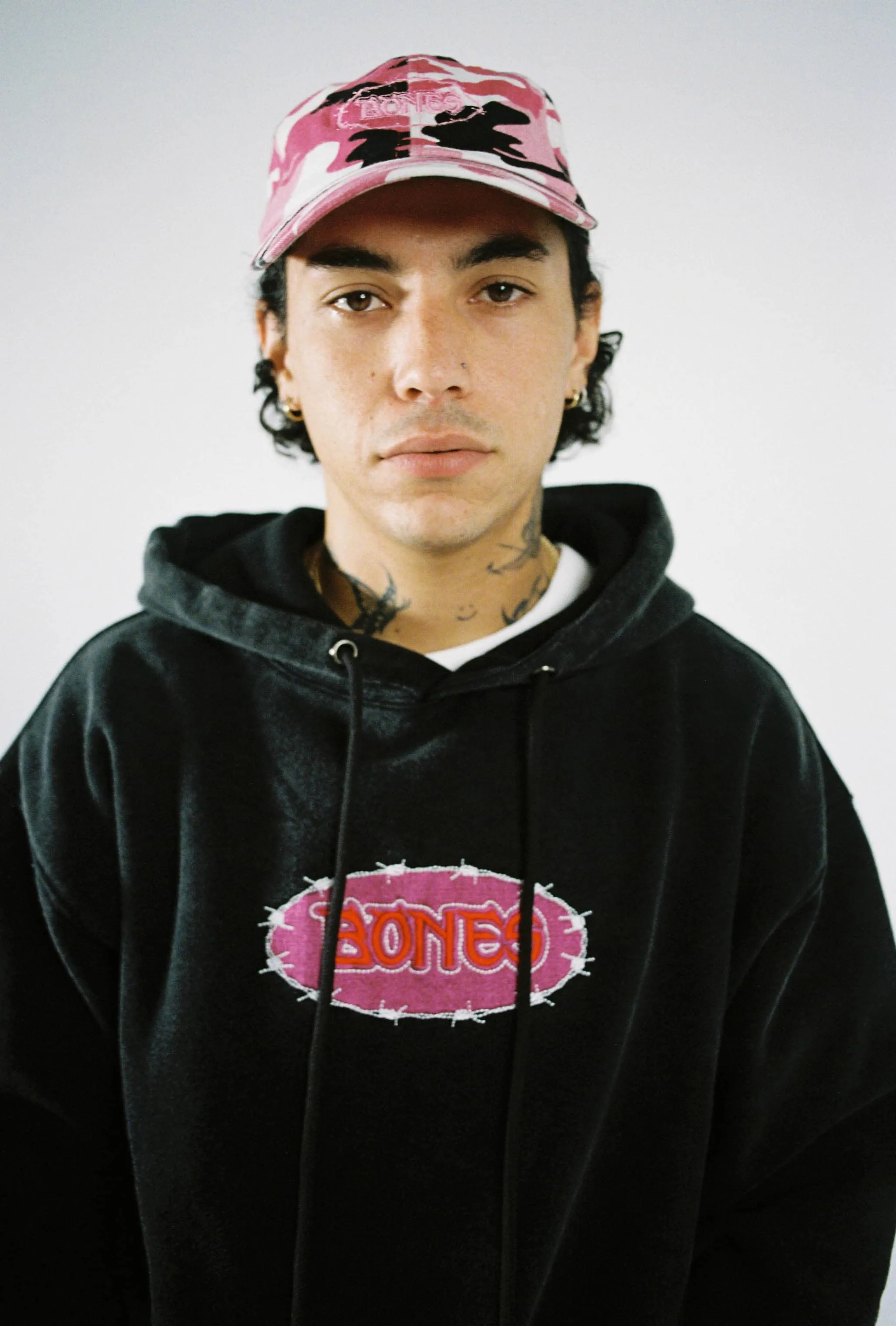 BILLY BONES CLUB BARB HOODIE - ACID BLACK