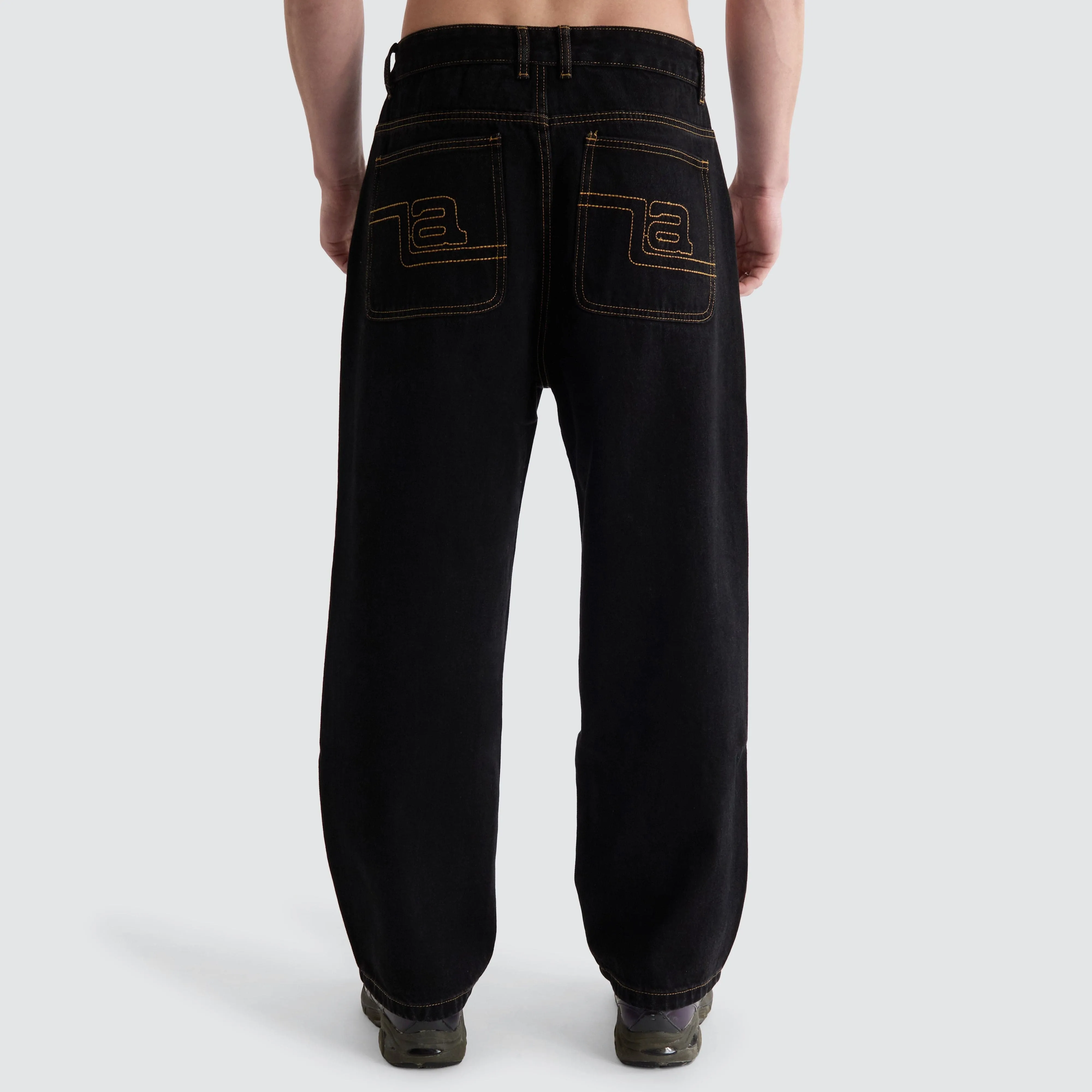 Emb Pocket Bull Denim Pant Raw Black
