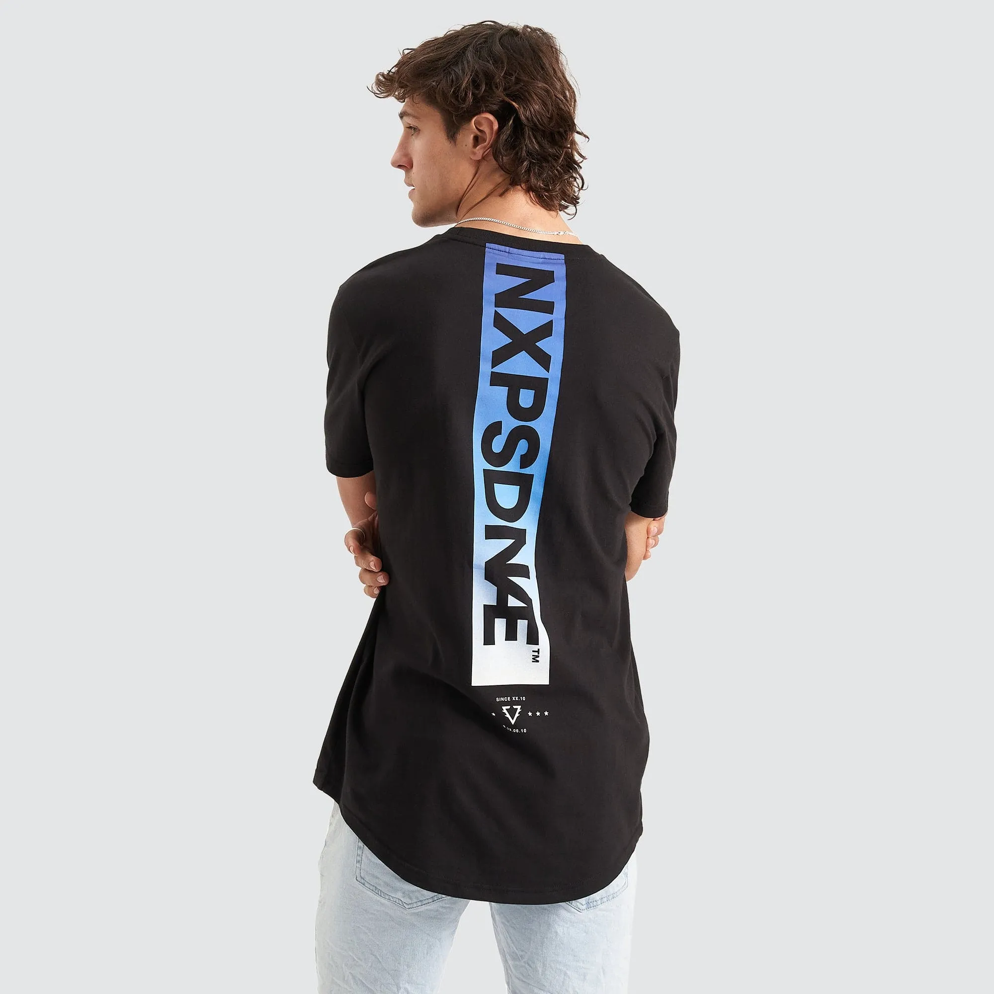 Fandom Cape Back Tee Jet Black