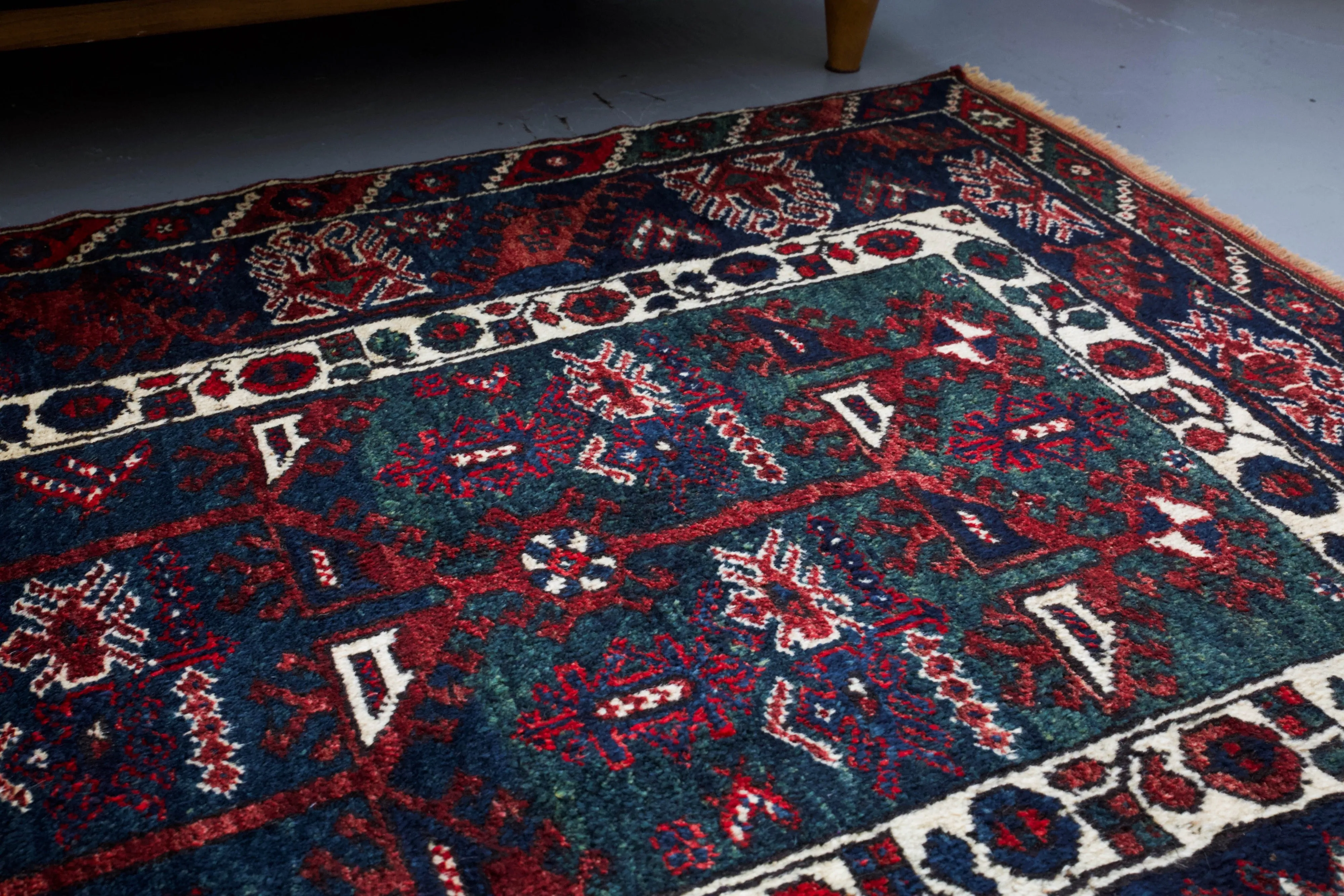 Old Turkish Dosemealti Rug