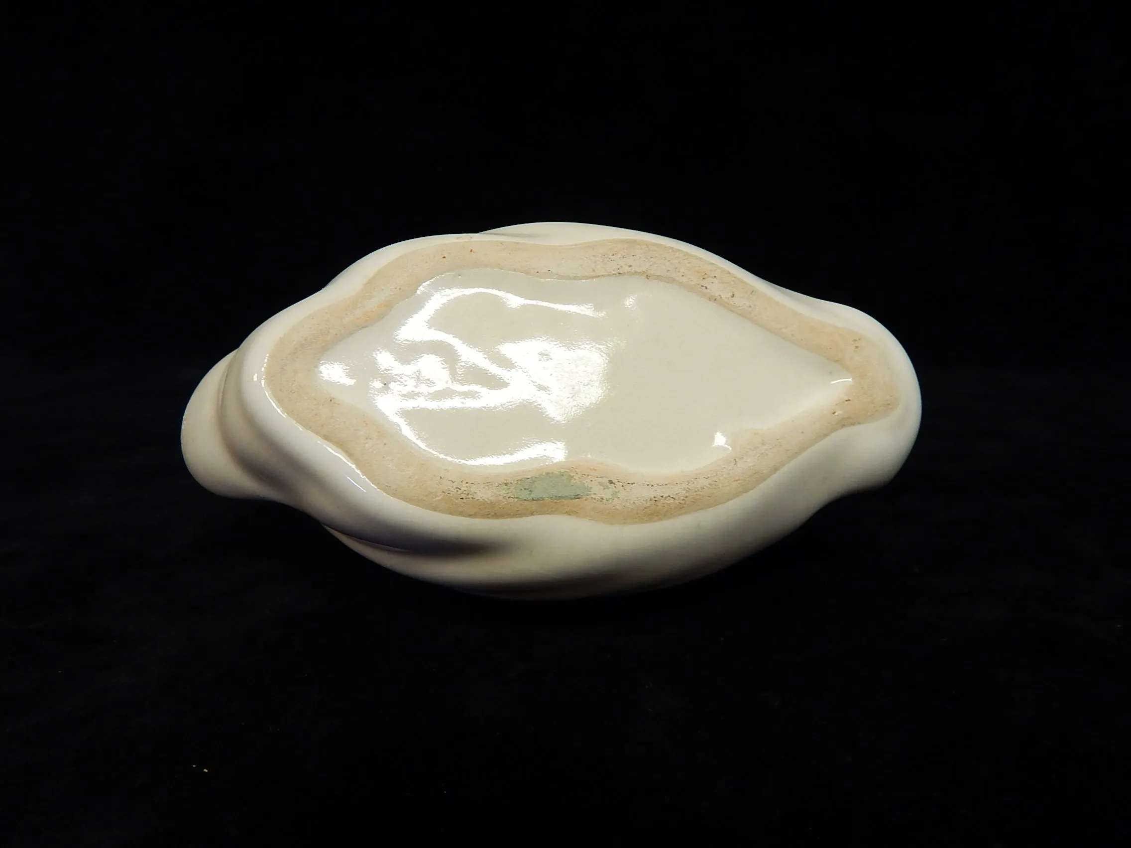 Pair of Bauer Pottery Swans - Very Good Condition