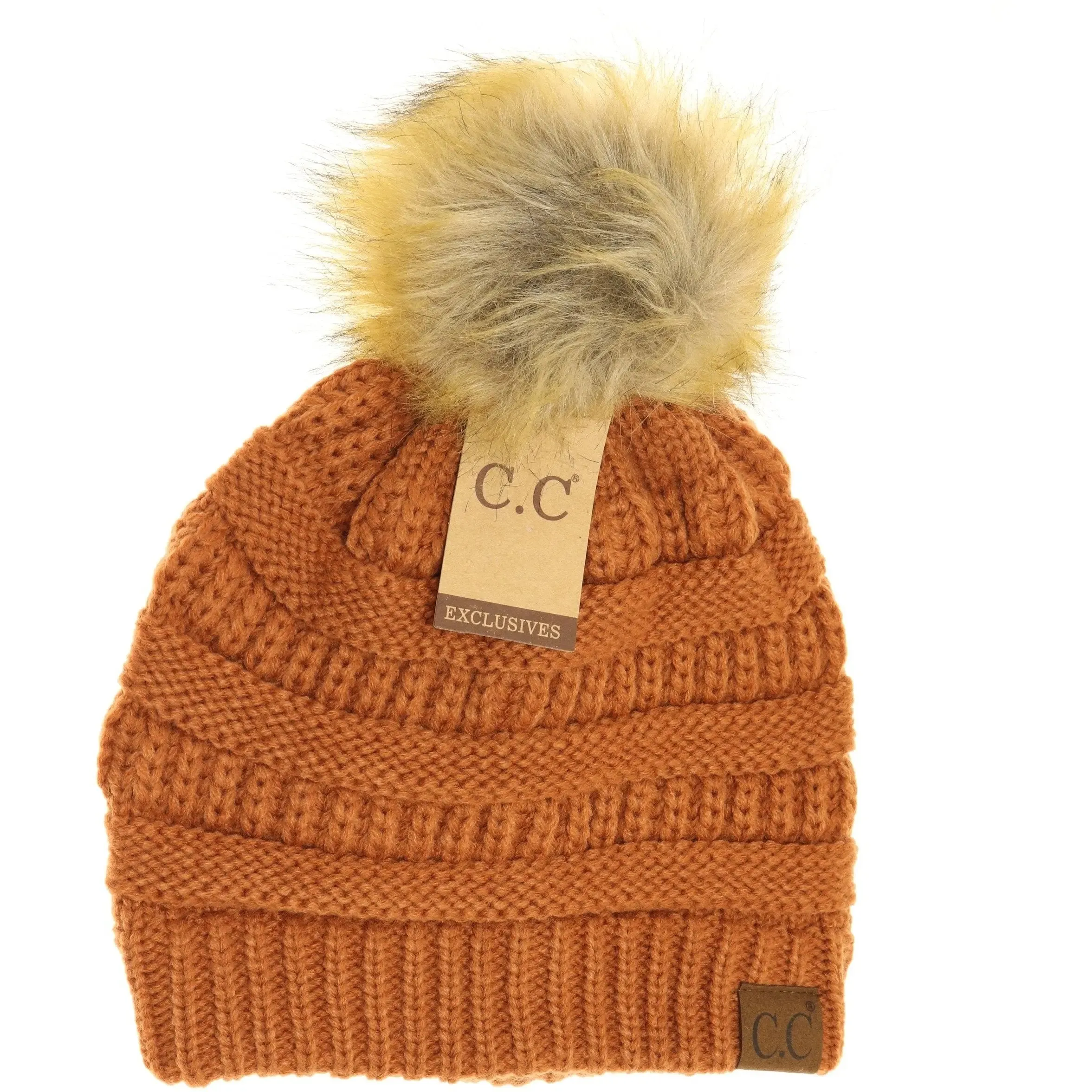 Womens CC Beanie w/ Fur Pom  Cozy Knit with a Chic Touch